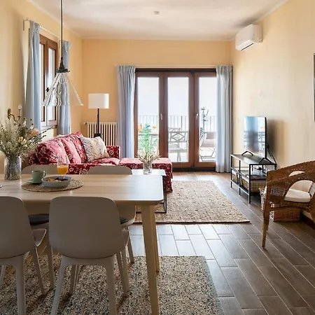 Casa Di Luna - By Lovecomo